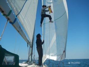 formation voile habitable sur first 32 Yachtig
