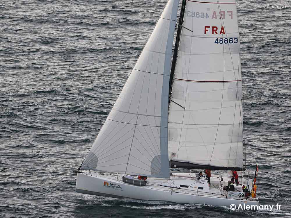 voilier-a-l-ouest-regate-tour-du-finistere-yachtig-formations-croisiere Voilier Pogo 40, sous grand voile et génois tribord amure, Yachtig